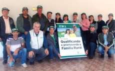 Virmond - Curso em turismo rural com &ecirc;nfase na agrega&ccedil;&atilde;o de valores na produ&ccedil;&atilde;o da agricultura familiar foi realizado no munic&iacute;pio