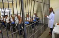 Penitenci&aacute;rias t&ecirc;m 2,4 mil presos inscritos no Enem 2016