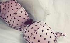 Por que h&aacute; um movimento de mulheres que n&atilde;o quer mais usar suti&atilde;?