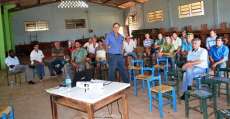 Tr&ecirc;s Barras - Agricultores participam de palestras sobre MIP e MID da Soja na redu&ccedil;&atilde;o dos custos de produ&ccedil;&atilde;o