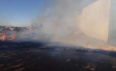 Laranjeiras - Incêndio é registrado atrás do Ginásio Laranjão