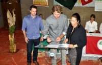 Laranjeiras - Prefeita Sirlene entrega ordem de serviço para obras da escola do 8 de Junho