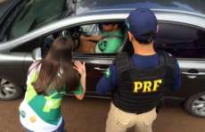 Lei que obriga o uso do farol aceso durante o dia completa um m&ecirc;s