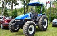 Pinh&atilde;o - Comunidade dos Taquaras recebe Trator Agr&iacute;cola