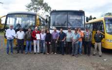 Pinh&atilde;o - DER repassa p&aacute;tio para transporte escolar