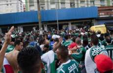 Torcedor cai de guincho e morre durante festa do t&iacute;tulo