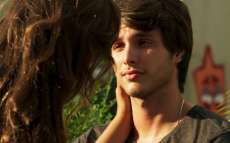 'Malha&ccedil;&atilde;o': Lucas tenta contar que vai ser pai, mas Lu&iacute;za se declara