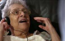 M&uacute;sica ajuda a prevenir e frear desenvolvimento de Alzheimer