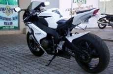 Vende-se CBR 1000 RR Fireblade ano 2008