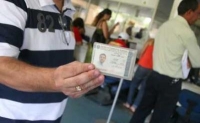 Renovação de CNH no PR passa a ser feita pela internet em 2013