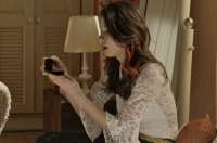 'Haja Cora&ccedil;&atilde;o': Carmela descobre que Shirlei est&aacute; noiva e conta tudo para J&eacute;ssica