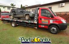 Nova Laranjeiras - No &uacute;ltimo s&aacute;bado dia 22, em grave acidente, autom&oacute;vel se choca com &aacute;rvore