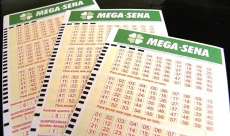 Mega-Sena pode pagar R$ 50 milh&otilde;es nesta quinta