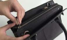 Empresa cria bolsa que trava quando mulher gasta demais