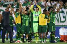 Chape critica perfil de jogadores oferecidos e s&oacute; elogia Palmeiras