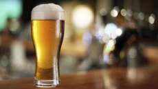 Empresa busca pessoa para viajar, beber cerveja e ainda ganhar R$ 43 mil