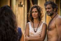 'Velho Chico': Luzia fica perplexa com a volta de Santo e provoca briga com Tereza