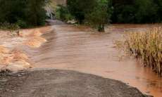 Dire&ccedil;&atilde;o segura na chuva e o que fazer em casos de deslizamento de terra e alagamento na pista