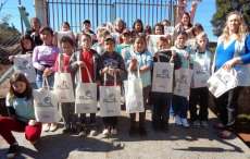 Porto Barreiro - Alunos recebem kits do programa a uni&atilde;o faz a vida