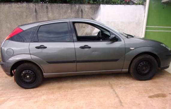 Laranjeiras - Vende-se Focus GLX 1.6 flex