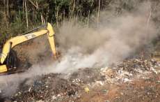 Virmond - Inc&ecirc;ndio no lix&atilde;o, mobiliza equipes de Laranjeiras