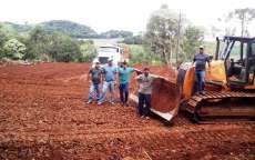 Guarania&ccedil;u - Trabalhos de terraplanagens e abertura de estradas continuam a todo vapor