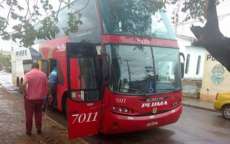 Bandidos trancam cerca de 40 passageiros em bagageiro de &ocirc;nibus ap&oacute;s assalto no Paran&aacute;