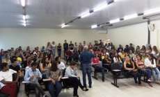 Guarania&ccedil;u - Administra&ccedil;&atilde;o re&uacute;ne estudantes para discutir o bolsa aux&iacute;lio