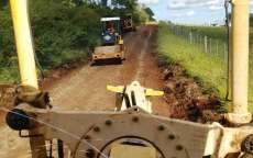 Guarania&ccedil;u - Estradas do interior recebem servi&ccedil;os para sua melhoria