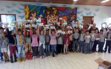 Rio Bonito - Secretaria de Sa&uacute;de entrega kits de escova&ccedil;&atilde;o nas escolas