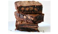 Aprenda a fazer Brownie de Kit Kat e surpreenda