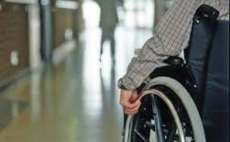 Homem que ficou parapl&eacute;gico ap&oacute;s pular de delegacia deve ser indenizado em R$ 30 mil