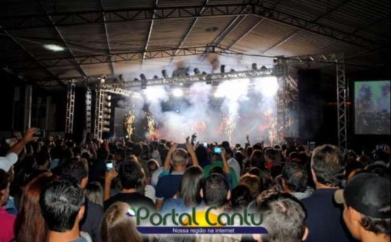 Laranjeiras - Fotos Expoagro, último dia. Com rodeio e show de Cezar Menotti e Fabiano