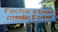 Laranjeiras - Professores da região ocupam núcleo de educação e pedem a reabertura de turmas