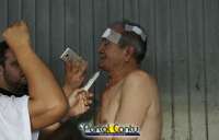 Laranjeiras - Comerciante fica ferido em assalto a bar