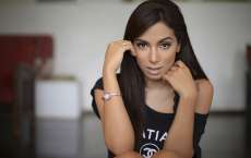 'Reformei a cara na vida real e nunca mais precisei fazer photoshop', diz Anitta
