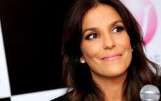 Rumores que Ivete Sangalo estaria gr&aacute;vida aumentam depois da cantora visitar clinica