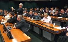 Foz do Jord&atilde;o - Prefeito Neri Quatrin participa de reuni&atilde;o com bancada paranaense