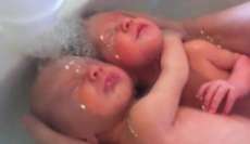 V&iacute;deo de beb&ecirc;s g&ecirc;meos filmados nas primeiras horas de vida faz enorme sucesso na internet