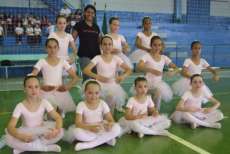 Pinh&atilde;o - Bal&eacute; na Escola conta com 230 alunos