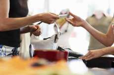 Cresce a inten&ccedil;&atilde;o de consumo das fam&iacute;lias paranaenses em agosto