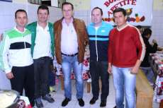 Rio Bonito - T&eacute;cnico da sele&ccedil;&atilde;o ol&iacute;mpica brasileira de taekwondo esteve no munic&iacute;pio nesta sexta, dia 03