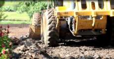 Reserva do Iguaçu - Cascalho: obras executa trabalho diferenciado nos acessos às propriedades de pequenos agricultores