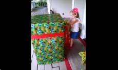 Pai volta da Guerra e faz surpresa que filha nunca esquecer&aacute;. Muito lindo. Veja!