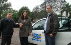 Porto Barreiro - Agricultura recebe ve&iacute;culo zero para agilizar trabalhos