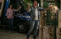 'Haja Cora&ccedil;&atilde;o': Apolo faz serenata para Tancinha