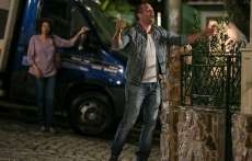 'Haja Cora&ccedil;&atilde;o': Apolo faz serenata para Tancinha