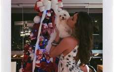 De vestido curtinho, Bruna Marquezine posta foto na noite de Natal