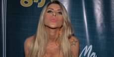 Band demite ex-panicat e transforma humorista em 'frila'