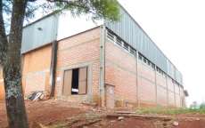 Rio Bonito - Obras do Gin&aacute;sio de Esportes na comunidade de Campo do Bugre